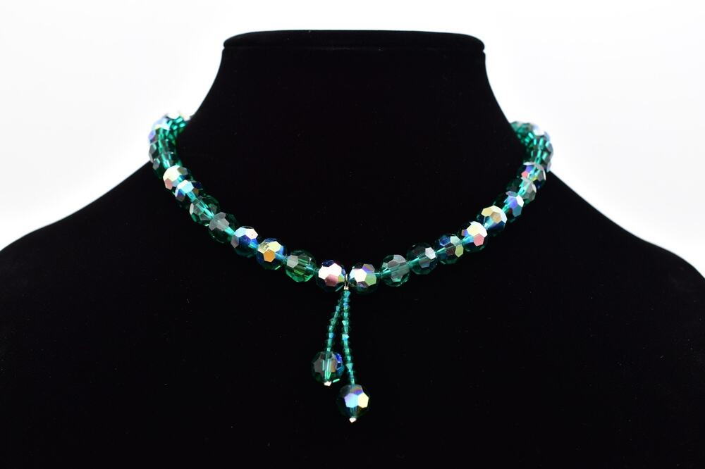 KALAN Vintage Green Aurora Borealis Crystal Necklace USA Beaded Signed 80s BinBC